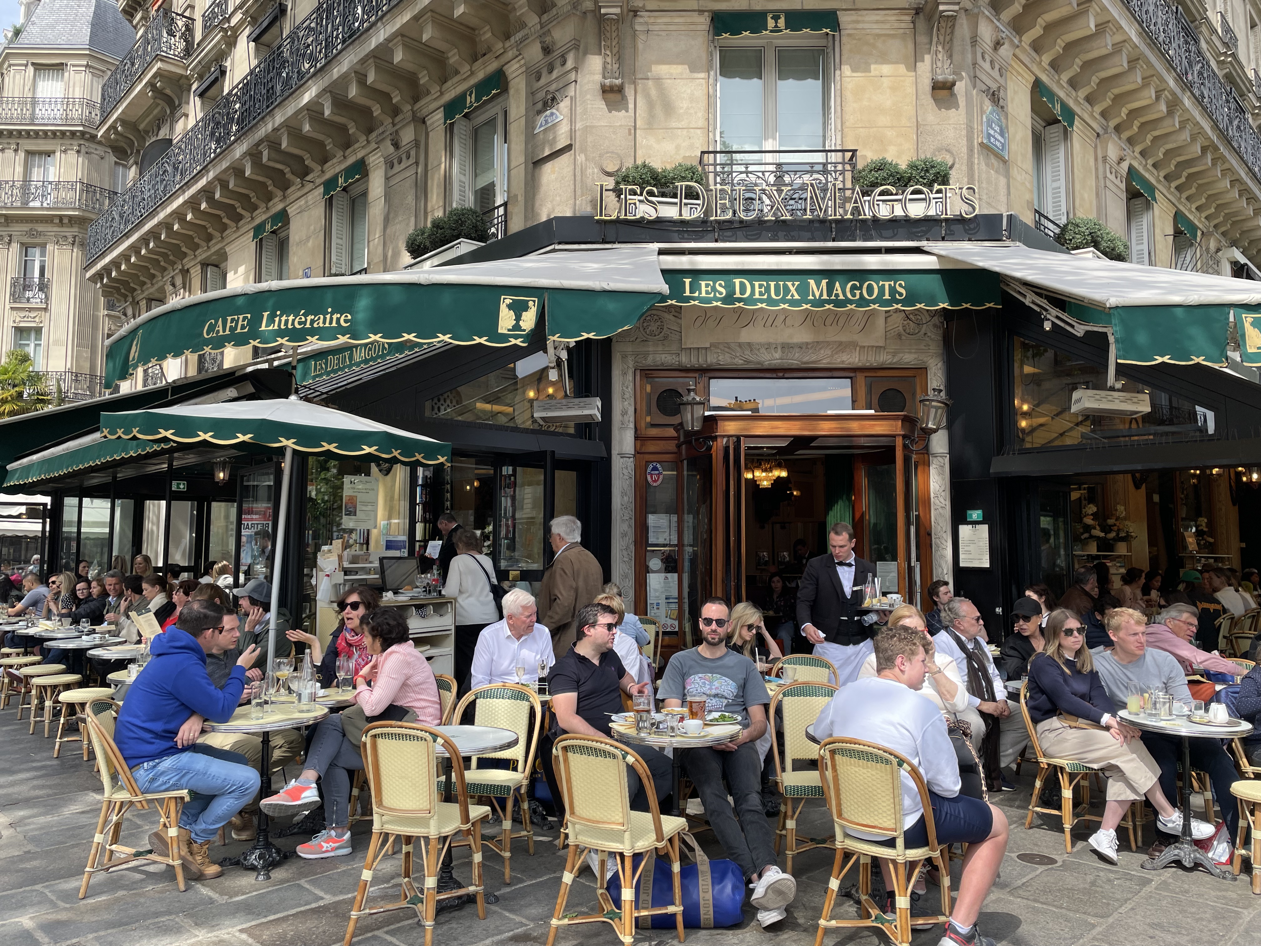 Café de Flore and Les Deux Magots - Two Famous Paris Cafés