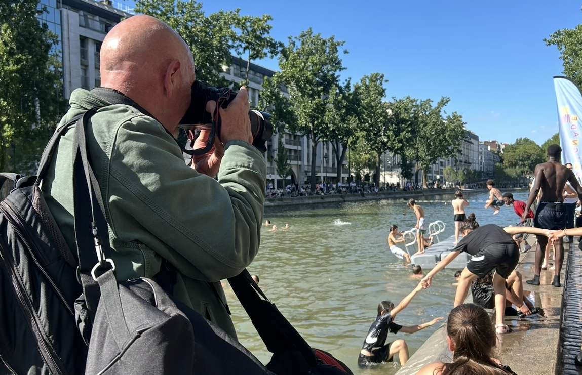 Journalists photographed and interviewed swimmers