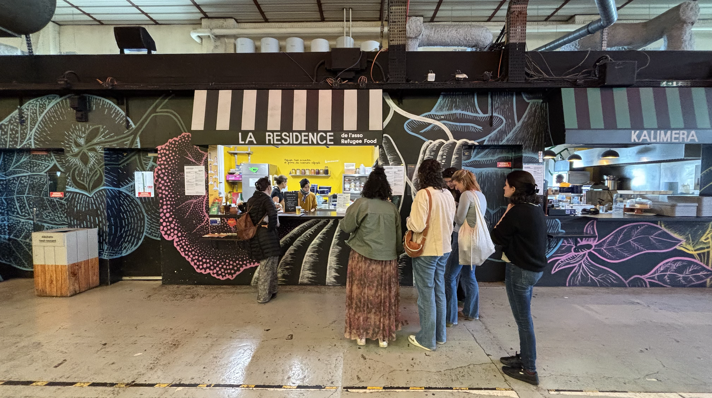 Front of La Résidence Stall
