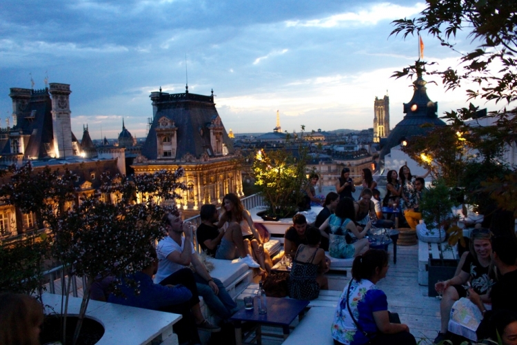 natural gatear Tregua Le Perchoir Marais: A Rooftop Bar with a Stunning View of Paris | Peacock  Plume